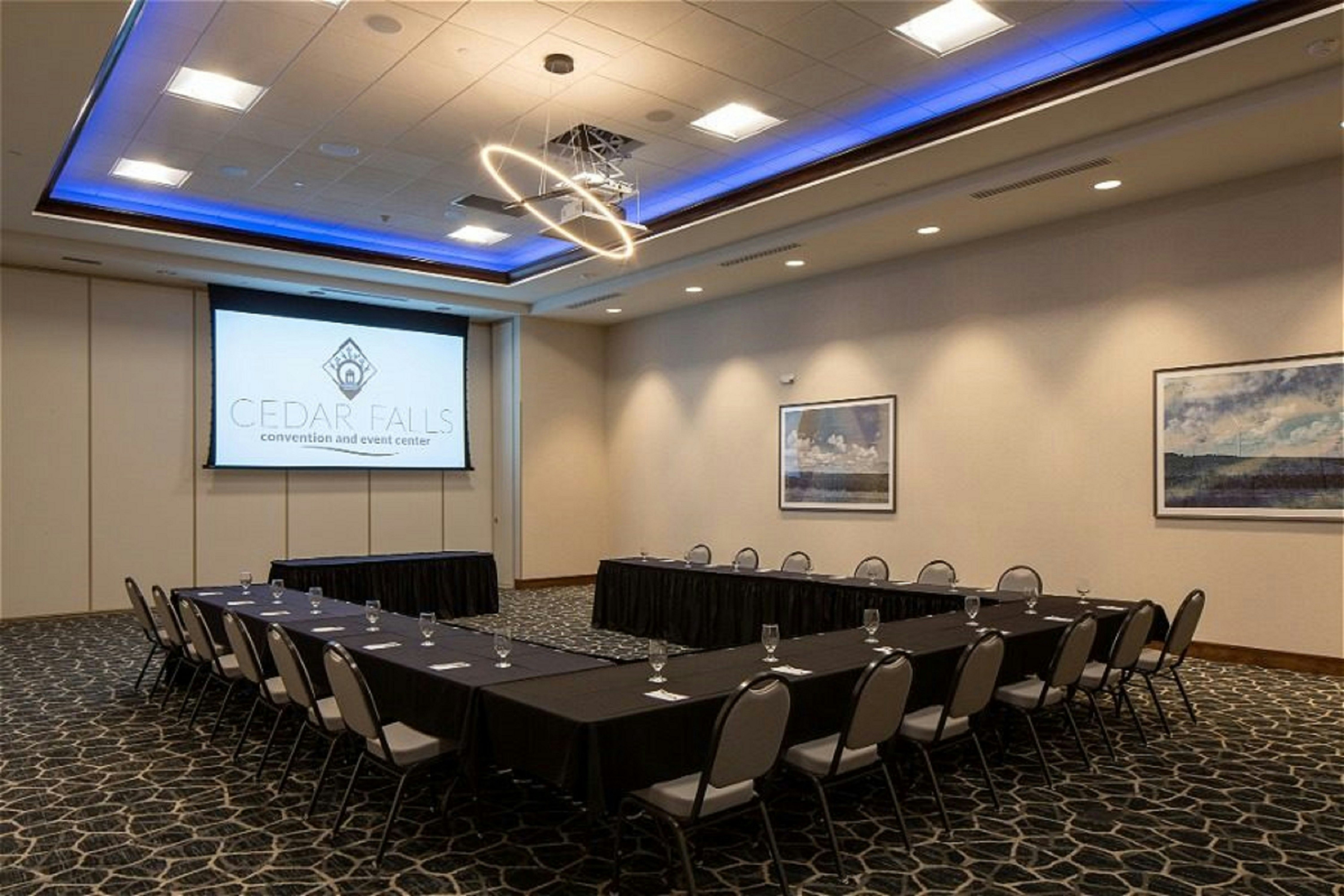 Hilton Garden Inn Cedar Falls 70/81
