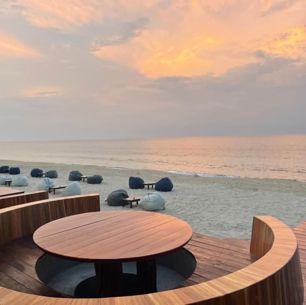 Supar Royal Beach Khanom 33/46