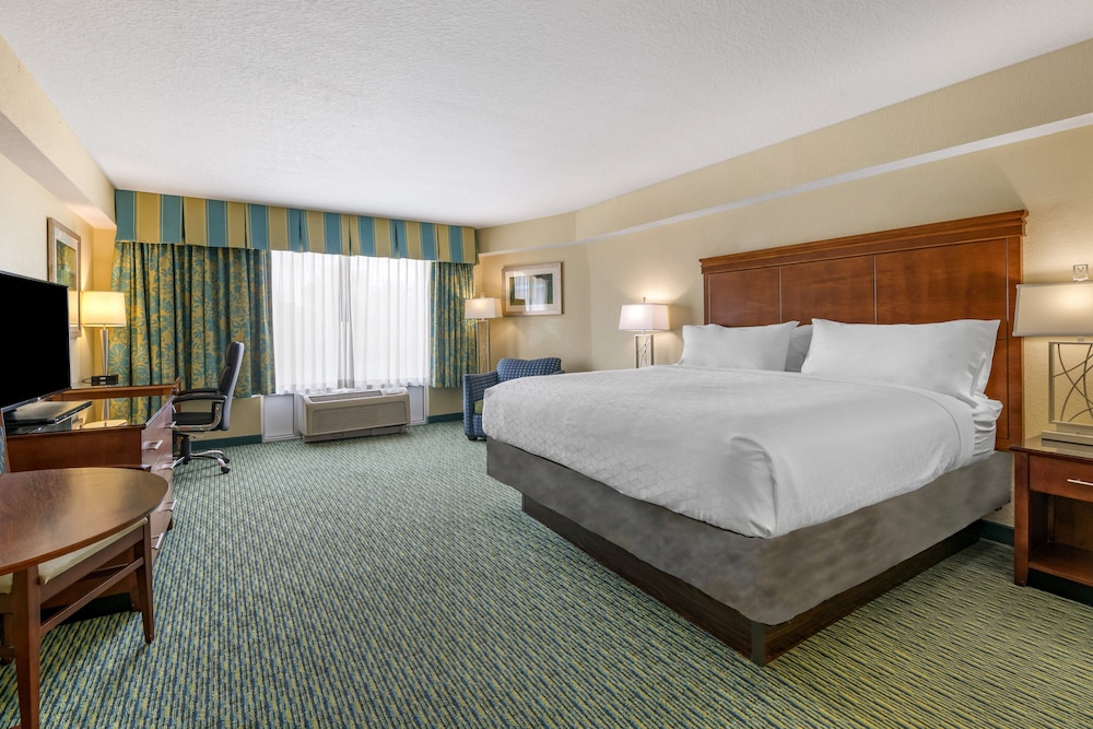 STANDARD, KING BED, ACCESSIBLE