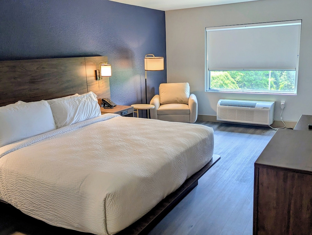 غرفة قياسية بسرير كينج، Hotel Vue, Ascend Hotel Collection 2/7