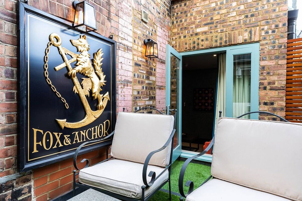 Fox and Anchor 5/36