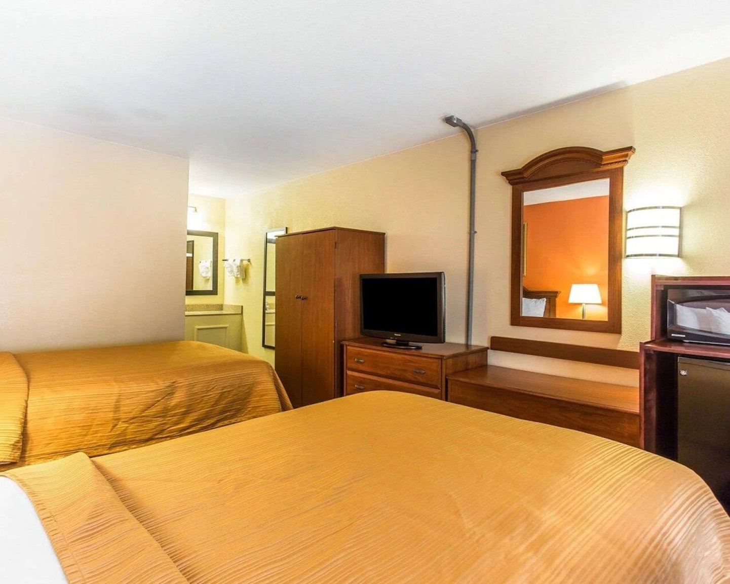 Townhouse Winston Salem - University 13/27