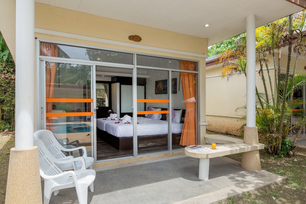 Phuket Sea Resort 8/50