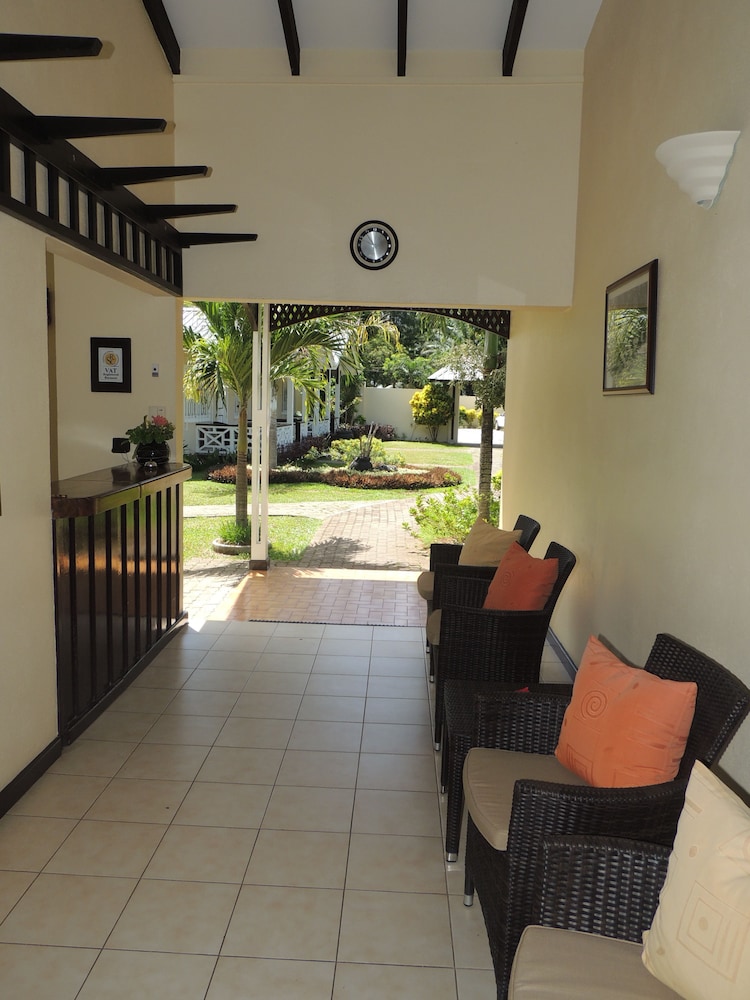 Hotel La Roussette 28/48
