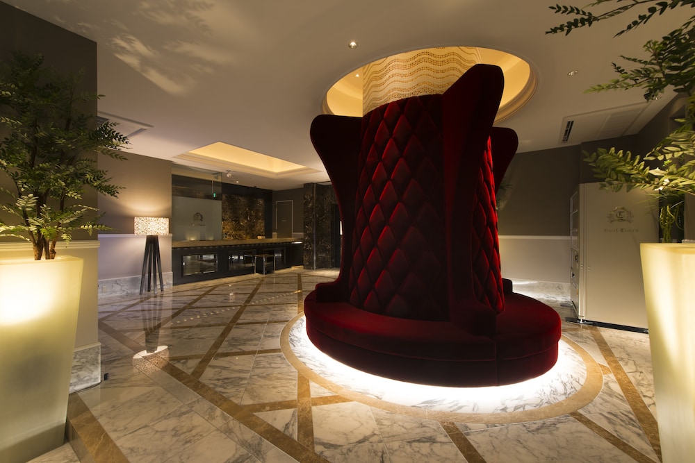 Hotel Times - Adults Only 12/37