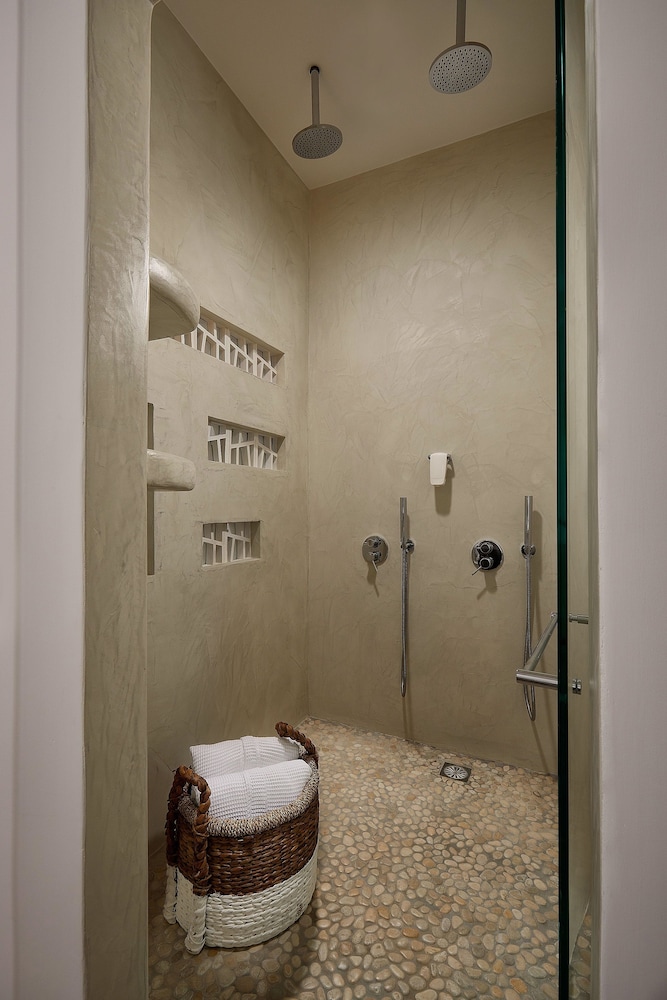 Petri Suites 71/74
