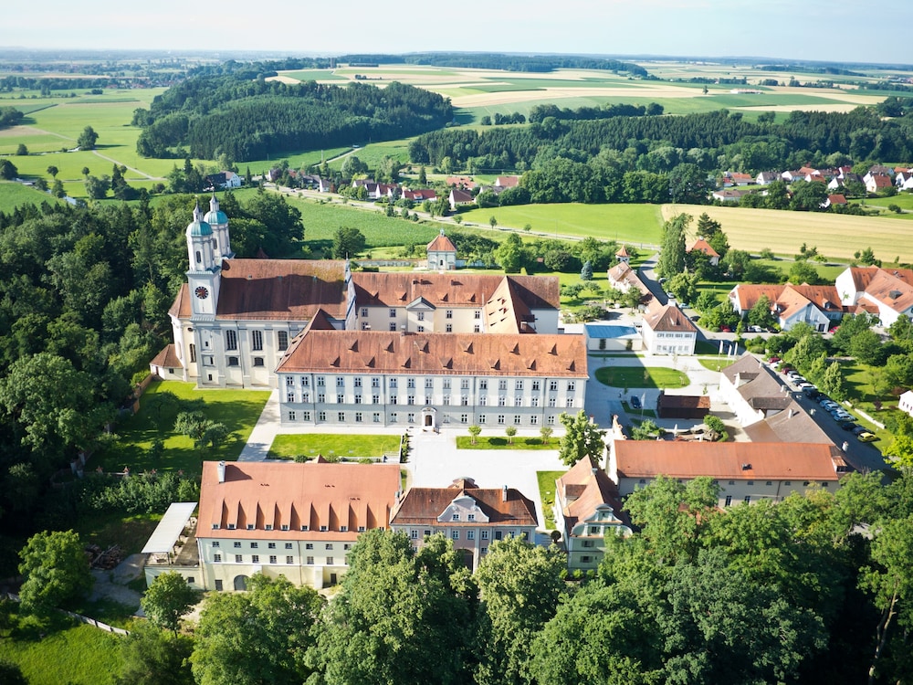 Kloster Holzen Hotel 1/32