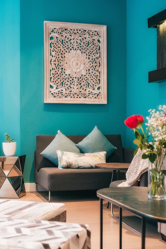 Summit Lodge Boutique Hotel 40/58