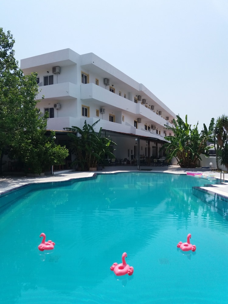 Sotirakis Hotel in FALIRAKI