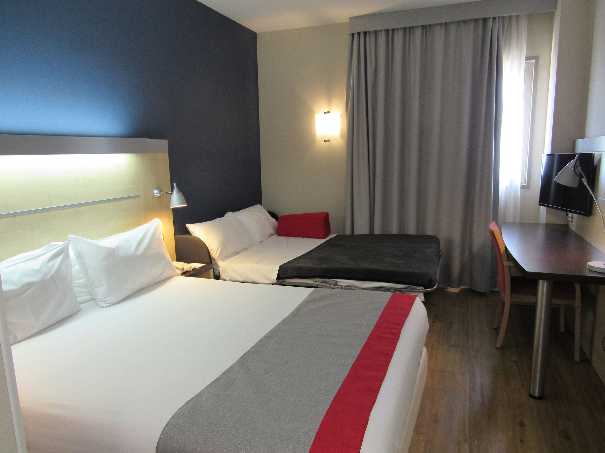 STANDARD, DOUBLE BED, SOFA