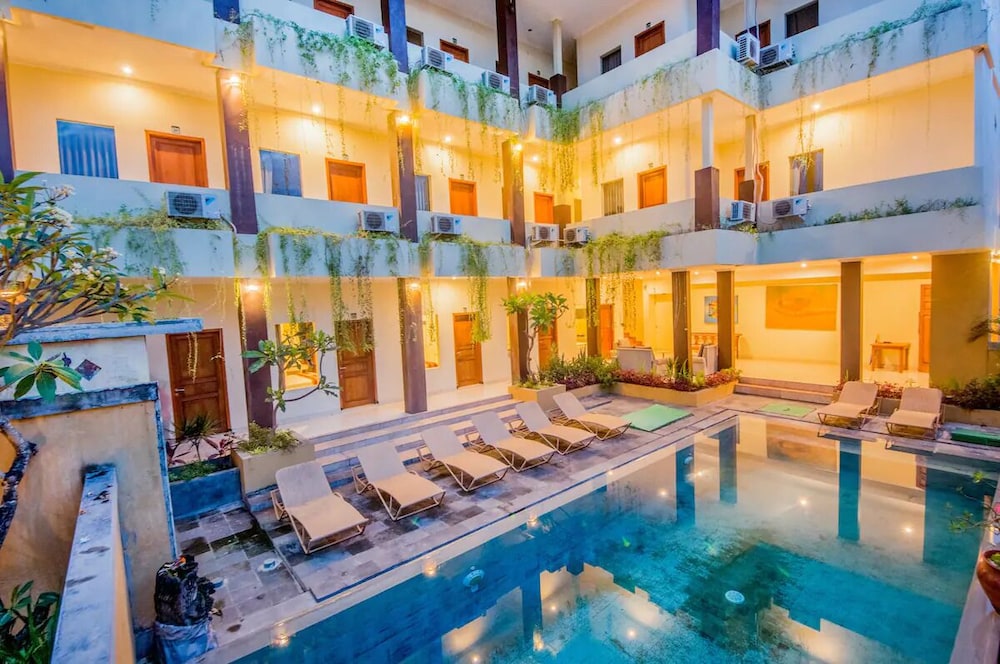Nomad Hub Canggu Bali 1/22
