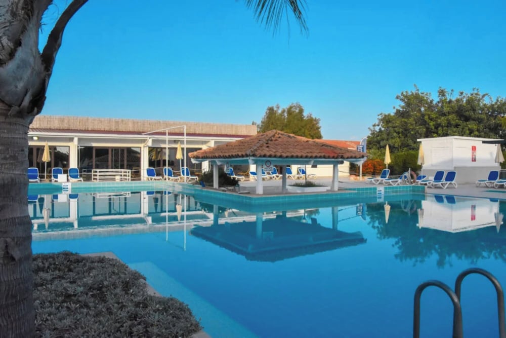 Athena Resort 47/50