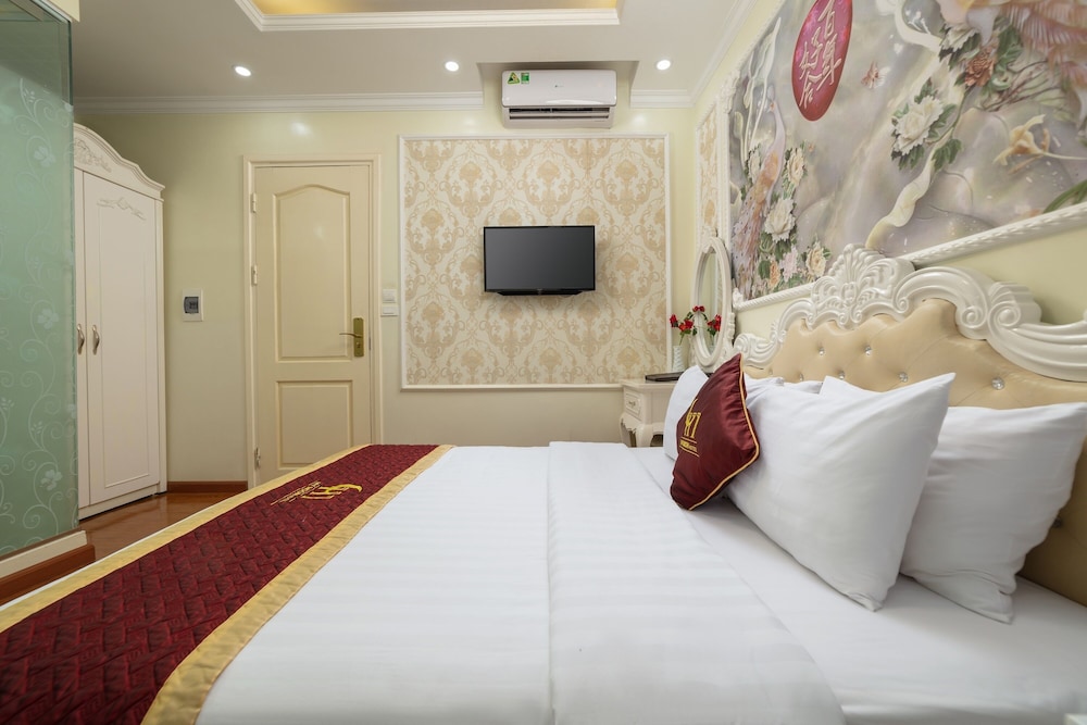My Moon Hotel 26/51