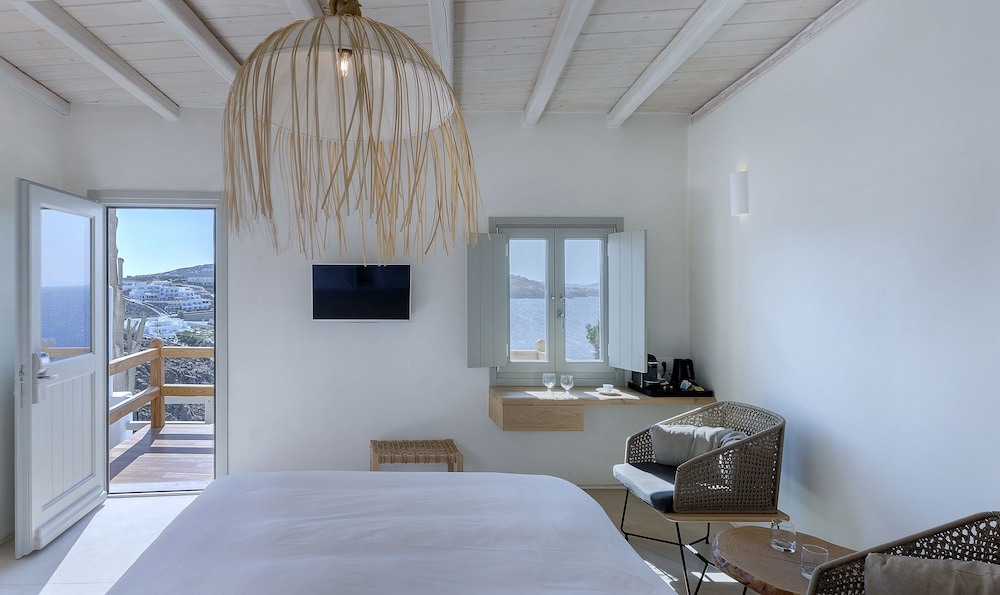 Legacy Suites 22/68