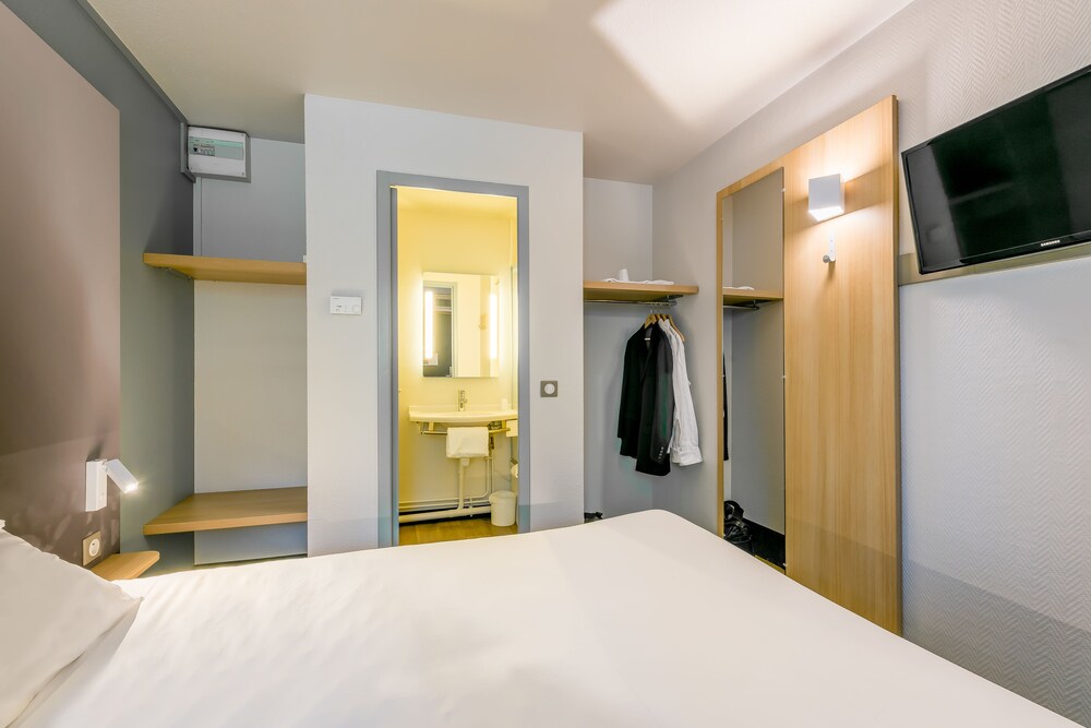 B&B Hotel Villeneuve Loubet Plage 9/36