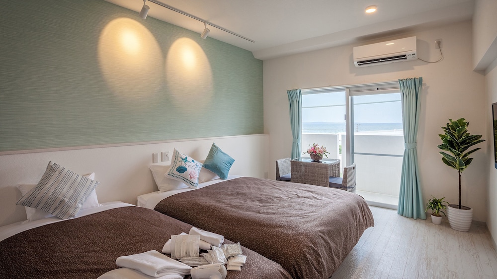 Kariyushi Condominium Resort Yonabaru SUNRIZE OCEAN 8/21