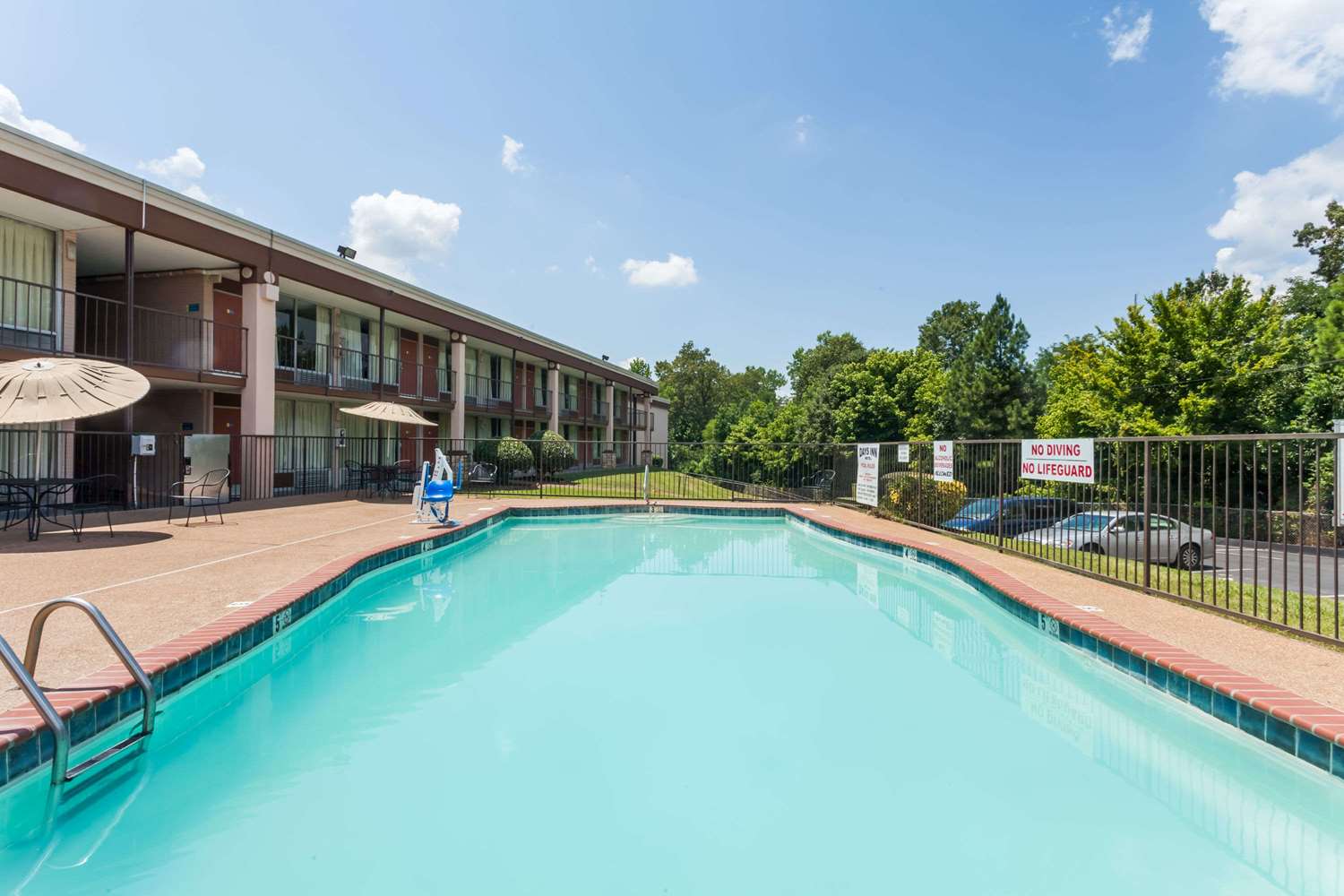 Days Inn By Wyndham Jackson 15/16