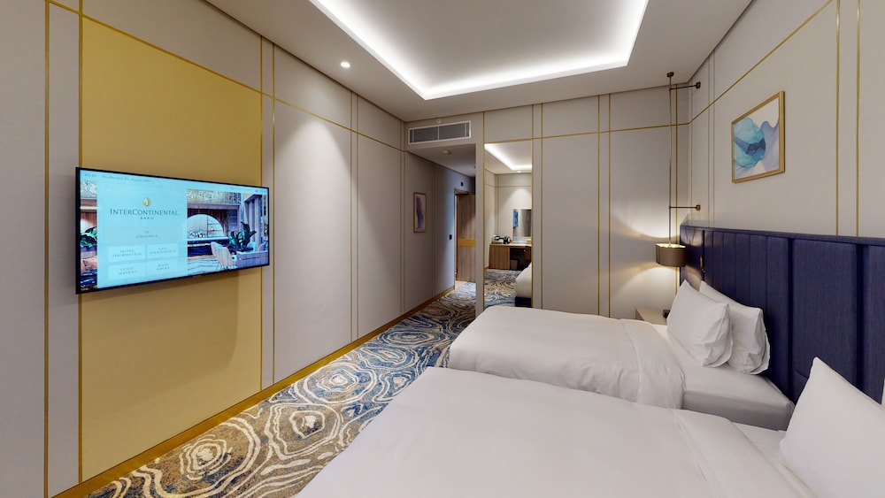 Classic, Twin Beds, Club Lounge Access