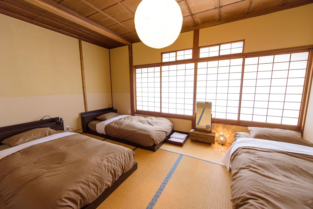 Aibiya (ex High Quality Hostel AIBIYA) 10/31