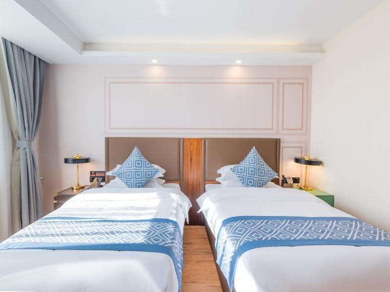 Gem Fuyang City Linquan County Jiangziya Plaza Hotel 11/35