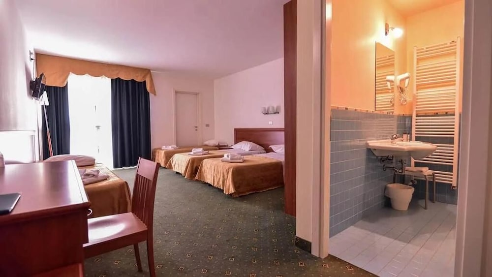 Standard Hotel Udine 40/57