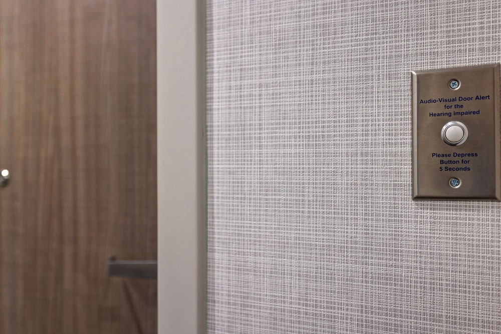 Hampton Inn and Suites Houston East Beltway 8 photo1