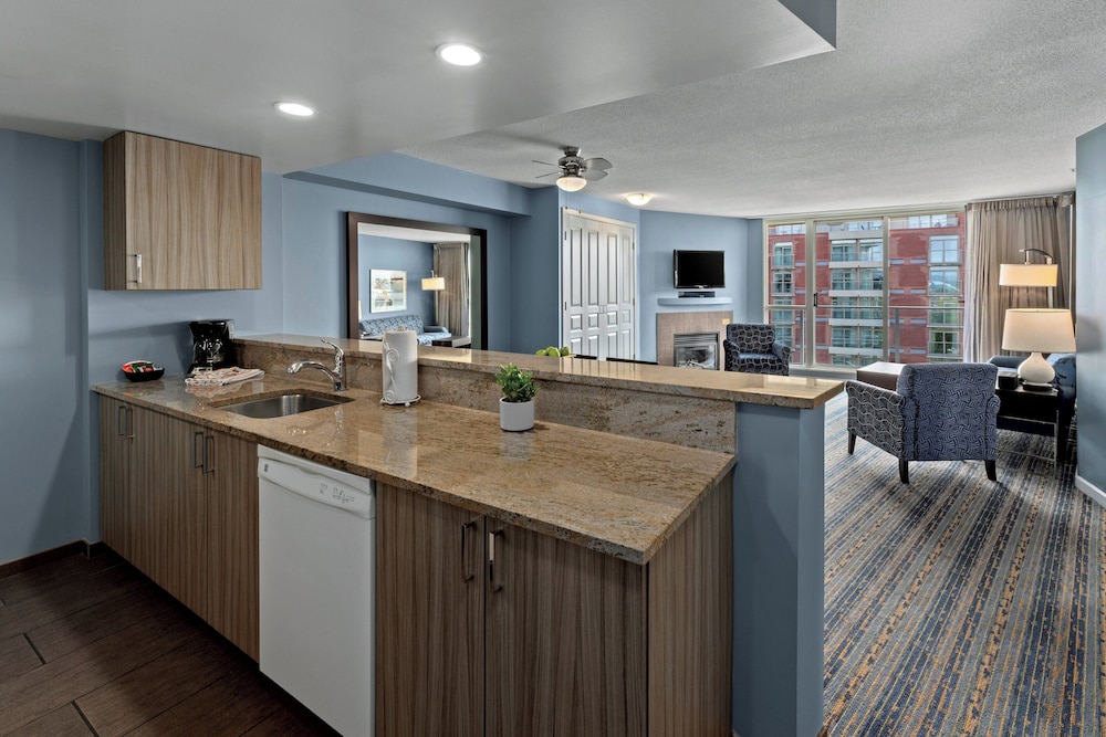 Worldmark Victoria 40/57