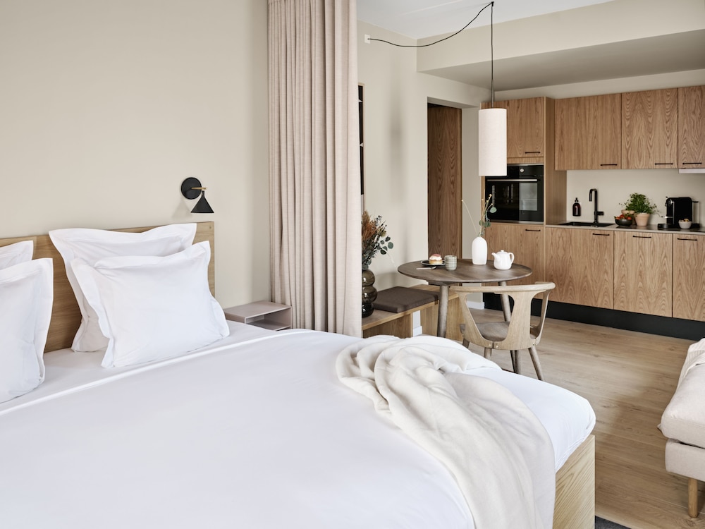 Aura Apartment Hotel 8/38