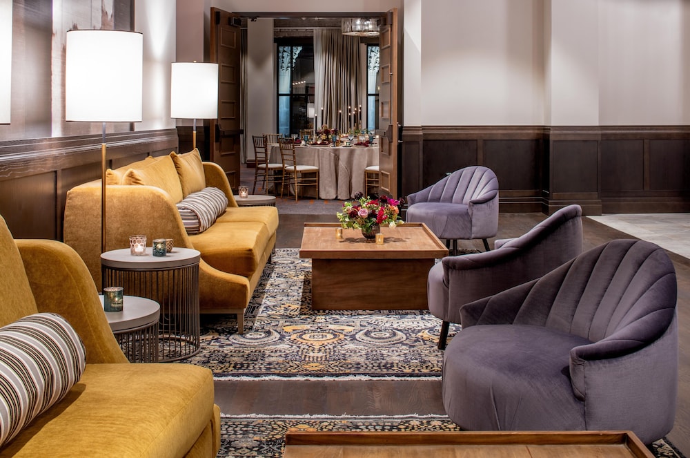 The Last Hotel St Louis 44/70