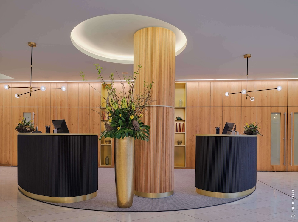 Dorint Pallas Wiesbaden 7/50