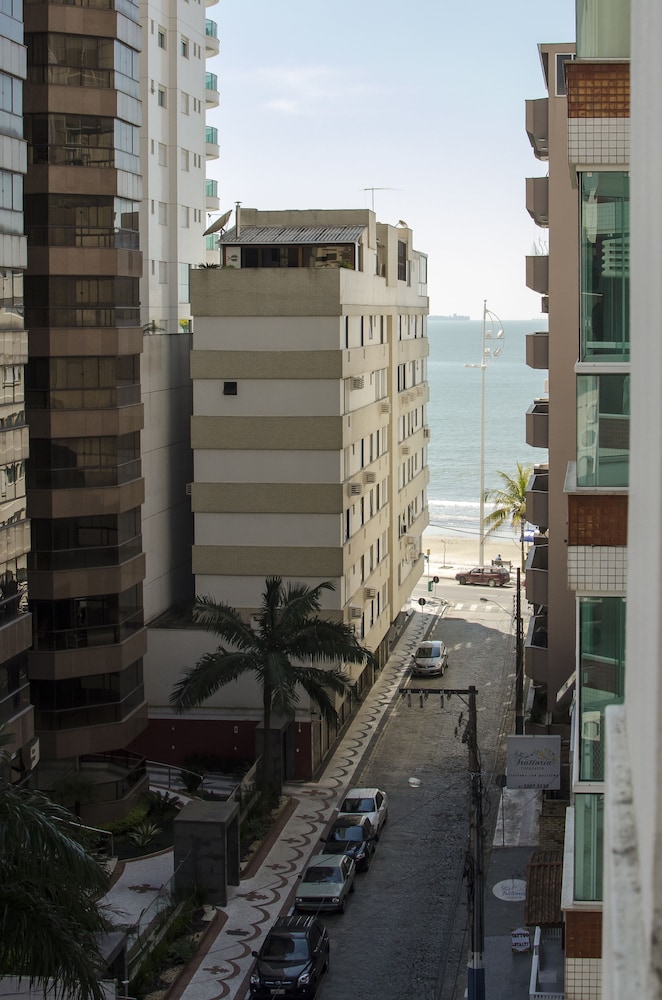 Melo Hotel 67/70