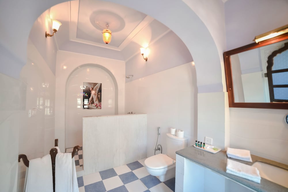 Hotel Saba Haveli 50/50