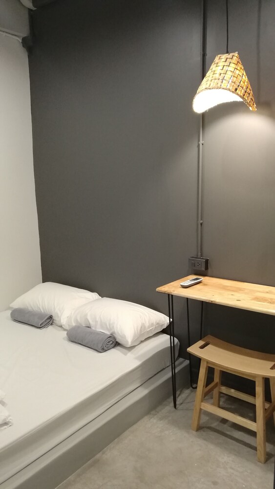 Ekanek Hostel Bangkok - Adults Only 5/32