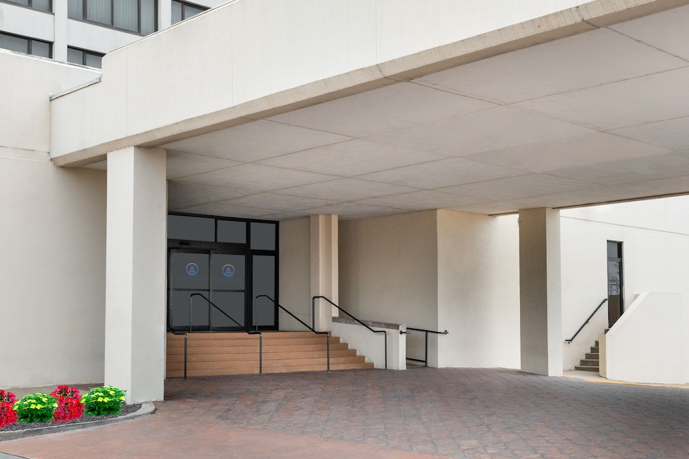 CAPITOL PLAZA HOTEL JEFFERSON CITY in JEFFERSON CITY - MO