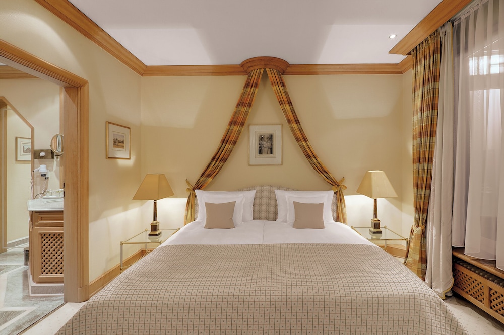 JUNIOR SUITE, DELUXE
