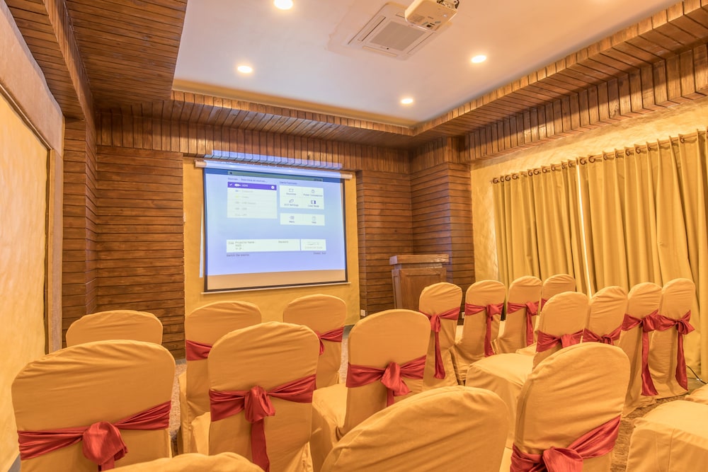 Bar Peepal Resort 42/50