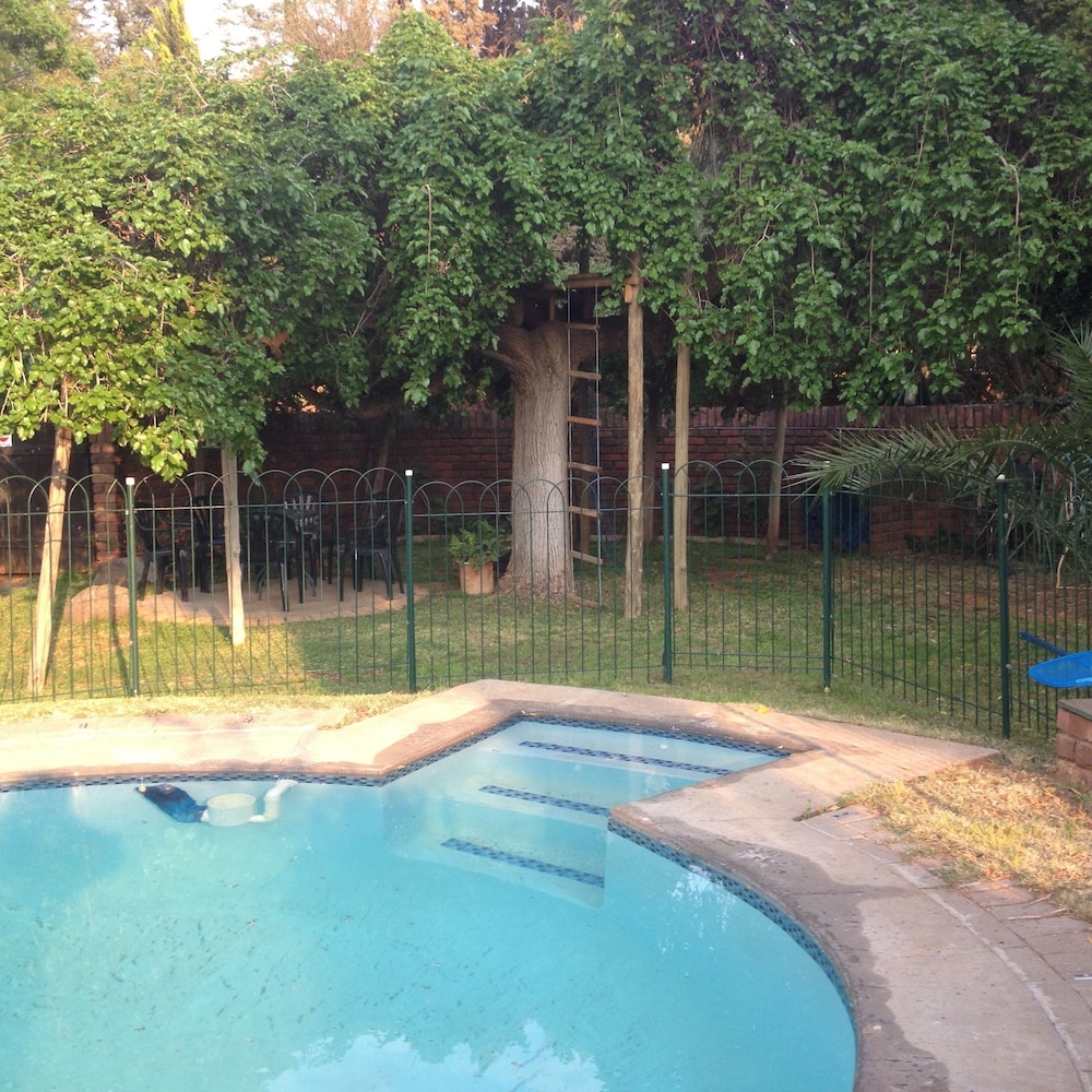 The Nook B&B 30/40