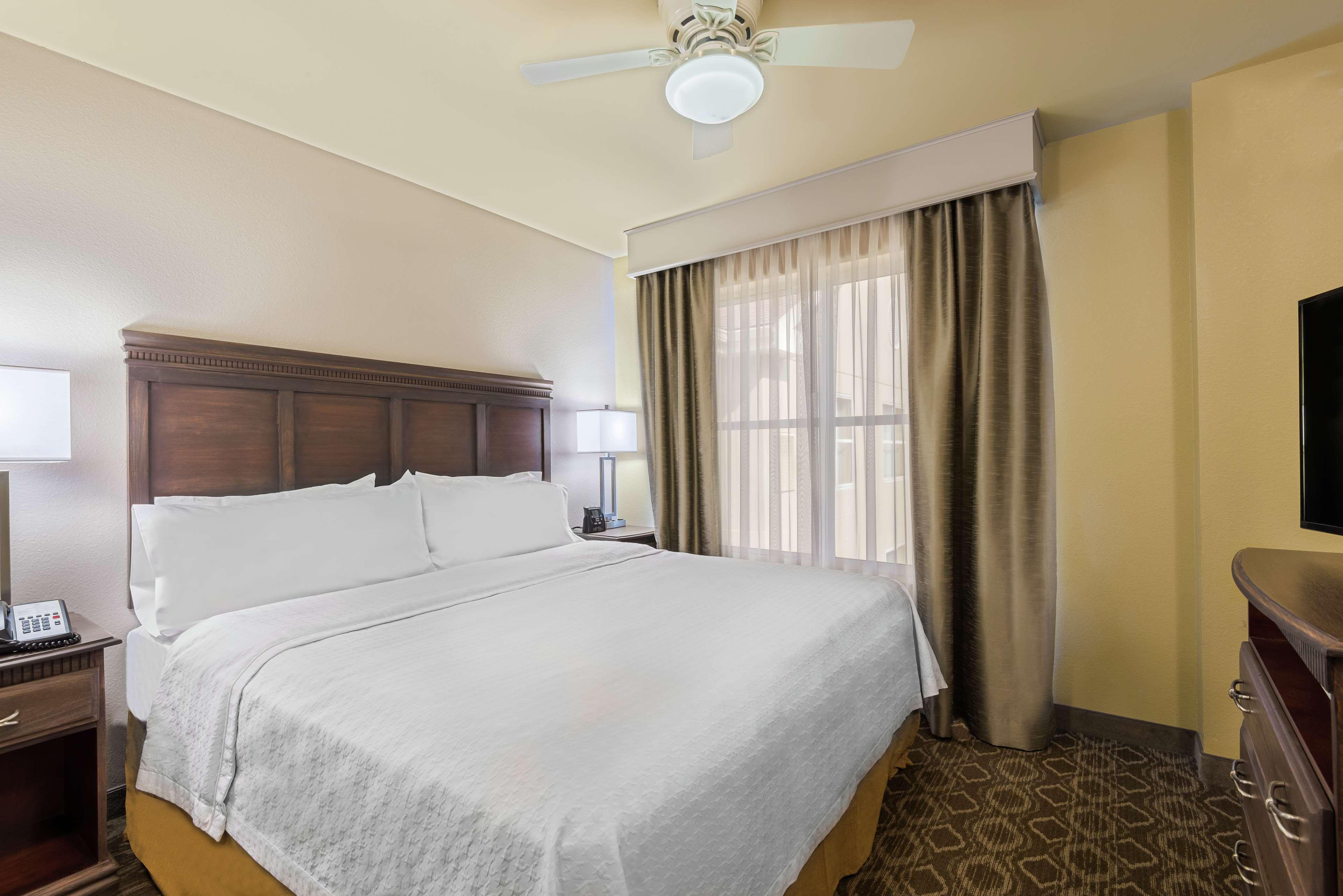 Premium, Studio, Suite, King Bed