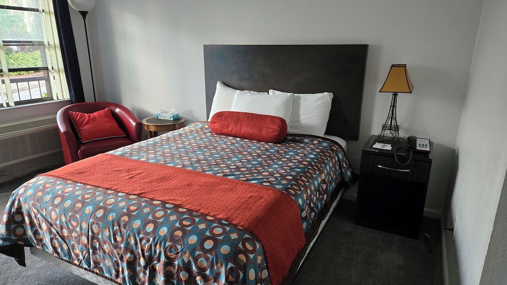 Merida Inn And Suites 18/50