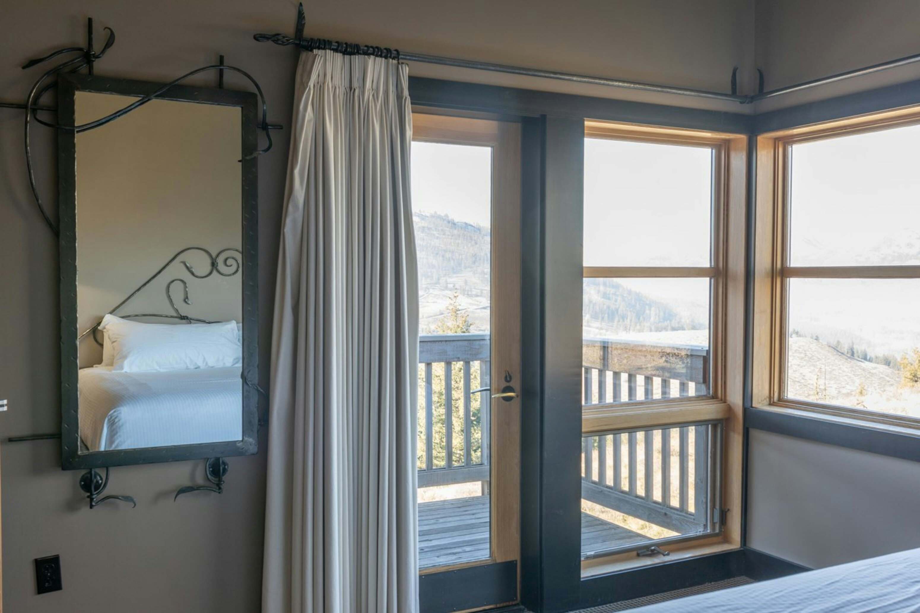 Sun Mountain Lodge 26/82