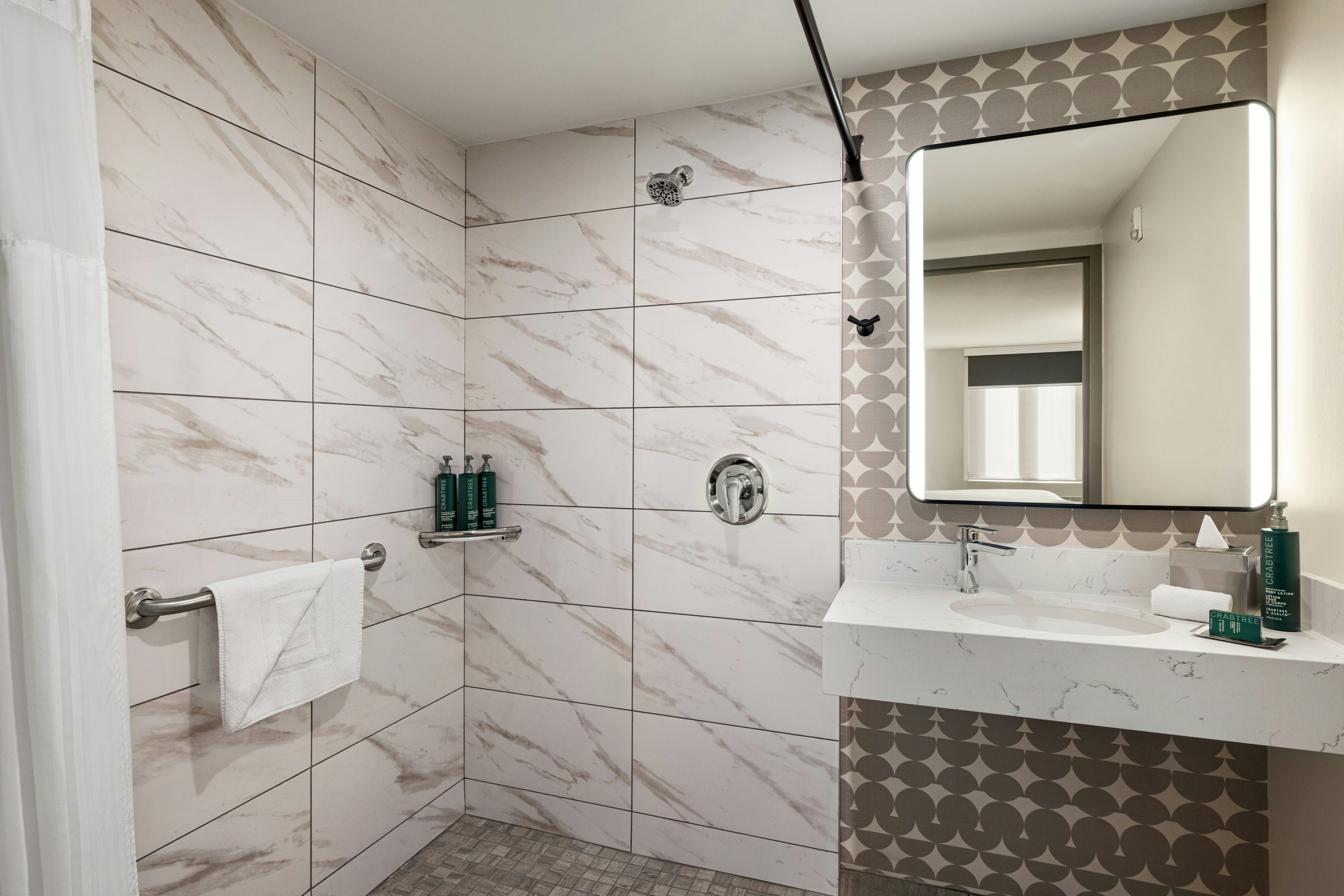 DoubleTree by Hilton New York Midtown Fifth Ave 59/61