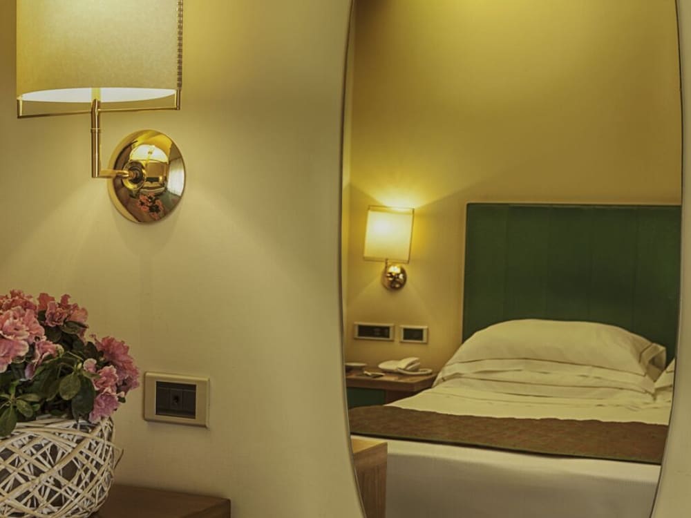 Hotel Cristallo 5/50