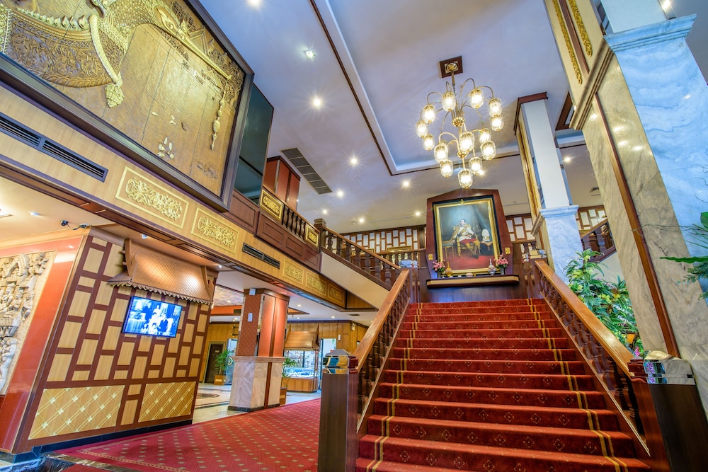 Alexander Hotel 7/50