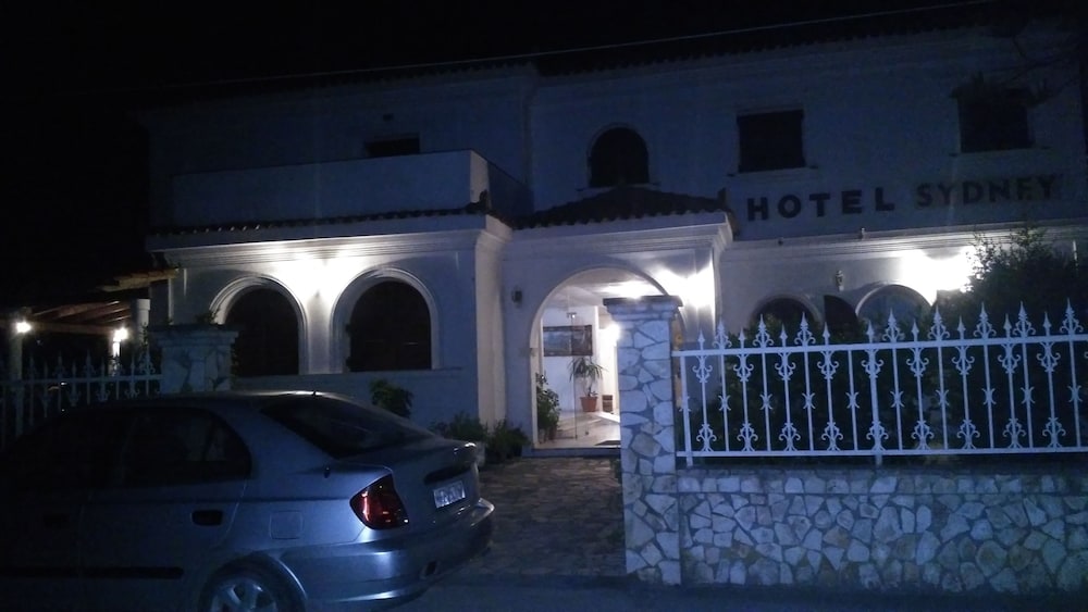 Hotel Sydney Greece 36/38