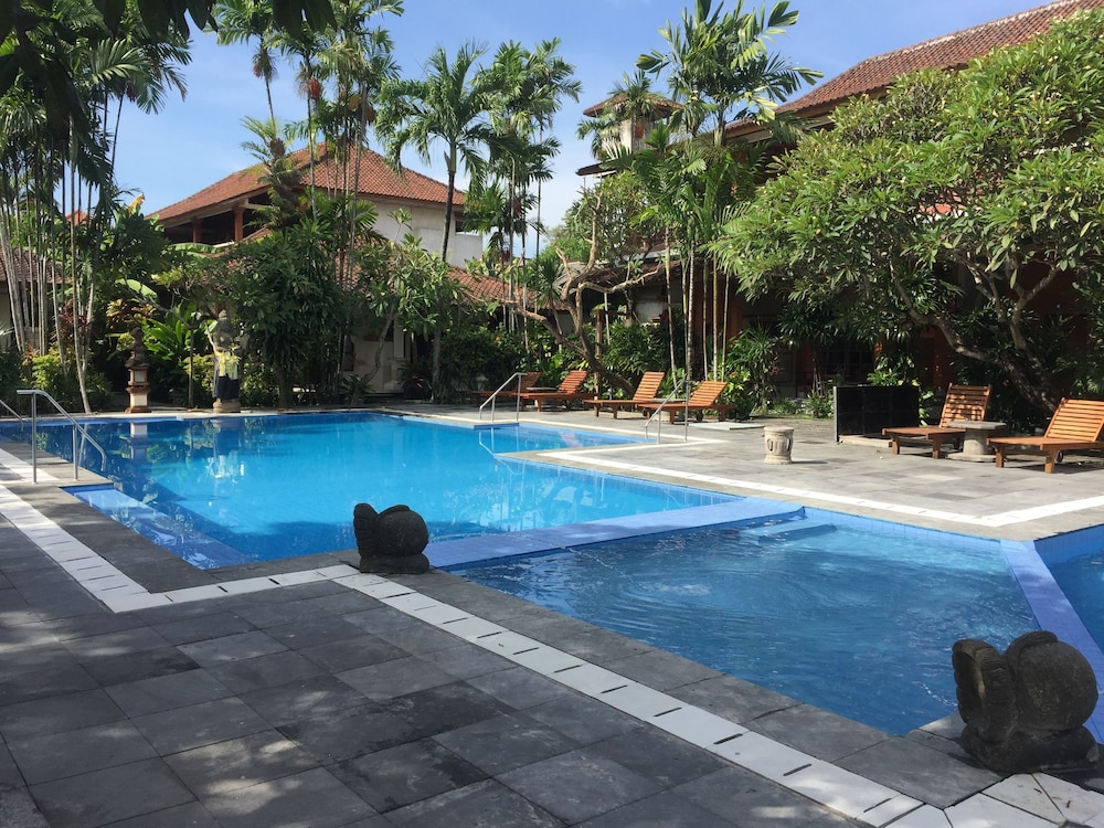 BUMI AYU BUNGALOWS 54/66