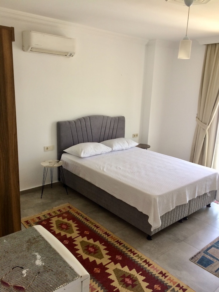 Orya Apart 7/50
