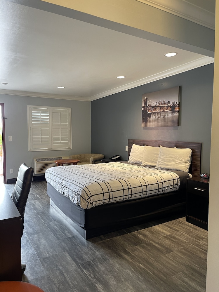 La Casa Inn, Pasadena 19/60