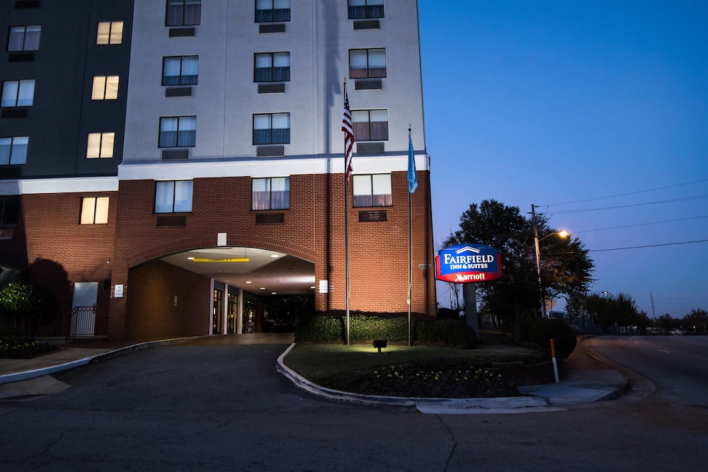 Fairfield Inn And Suites By Marriott Atlanta Airport North 1/32