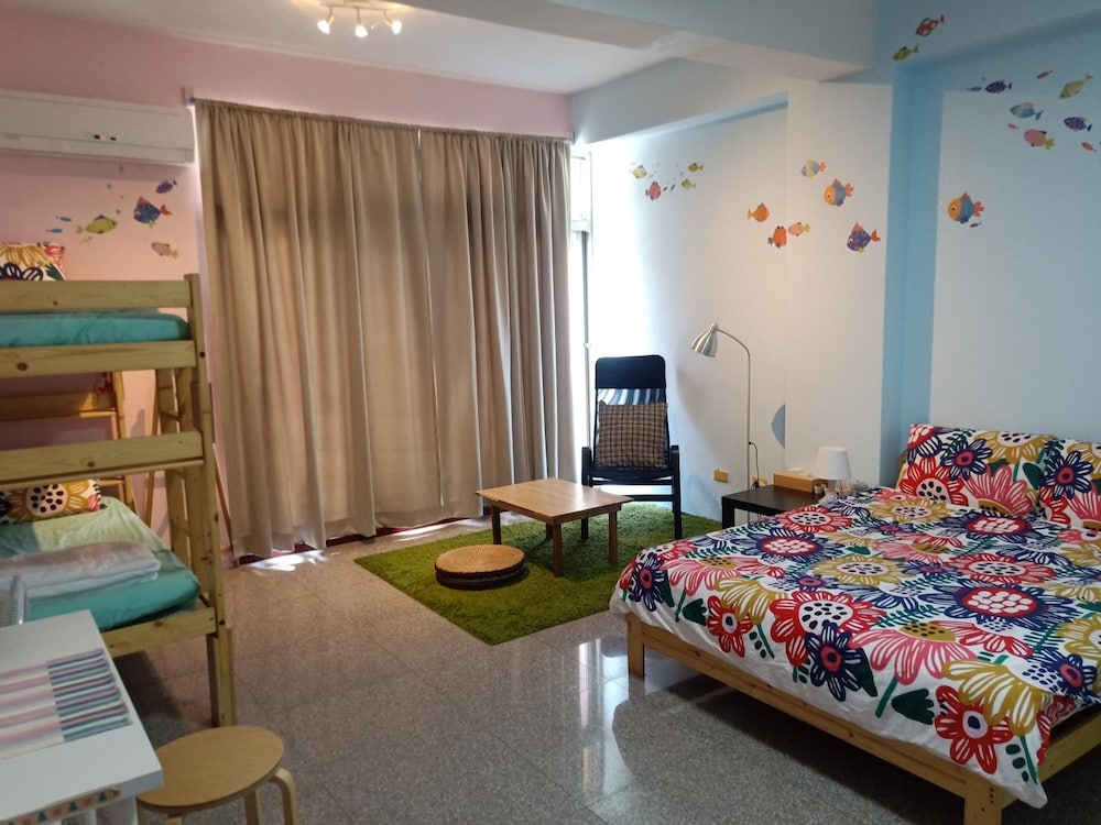 Fish Hostel 33/50