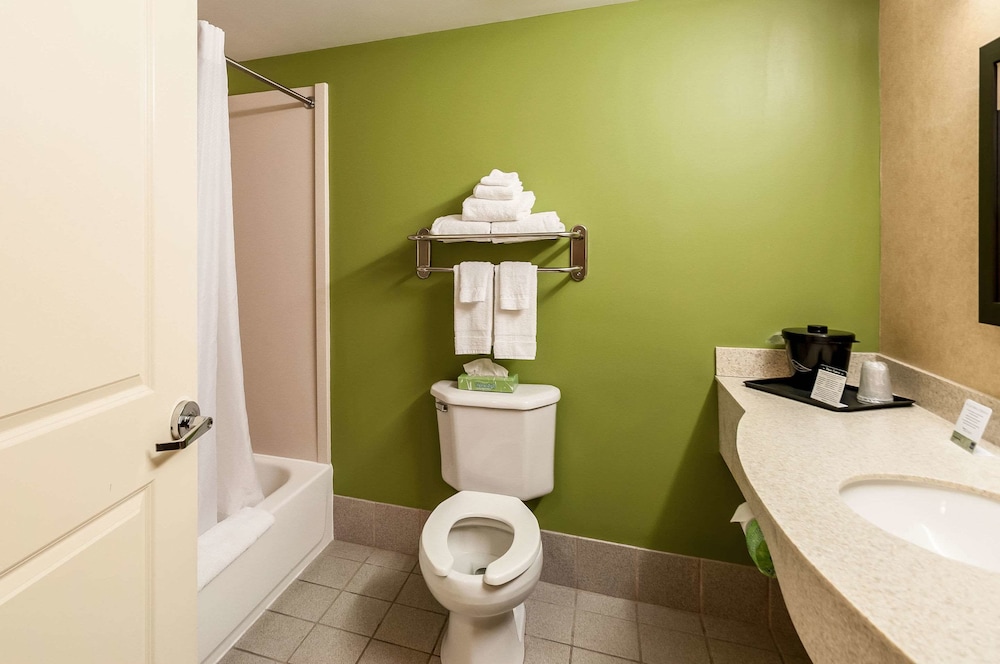 Sleep Inn & Suites Dover University Area 19/56